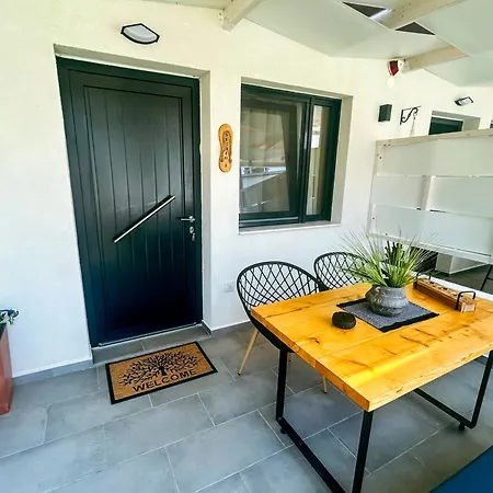 Gardy Country house *